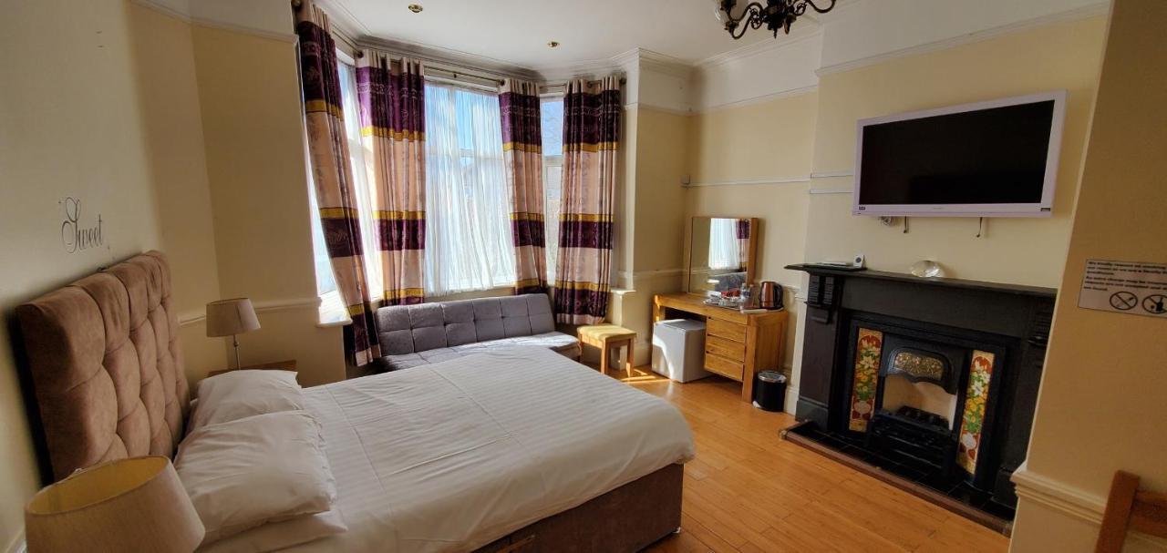 Diamonds Guest House York Buitenkant foto