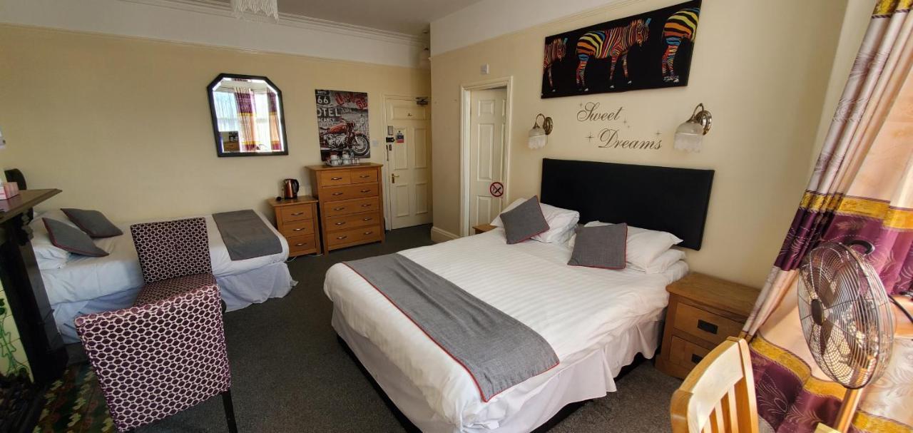 Diamonds Guest House York Buitenkant foto