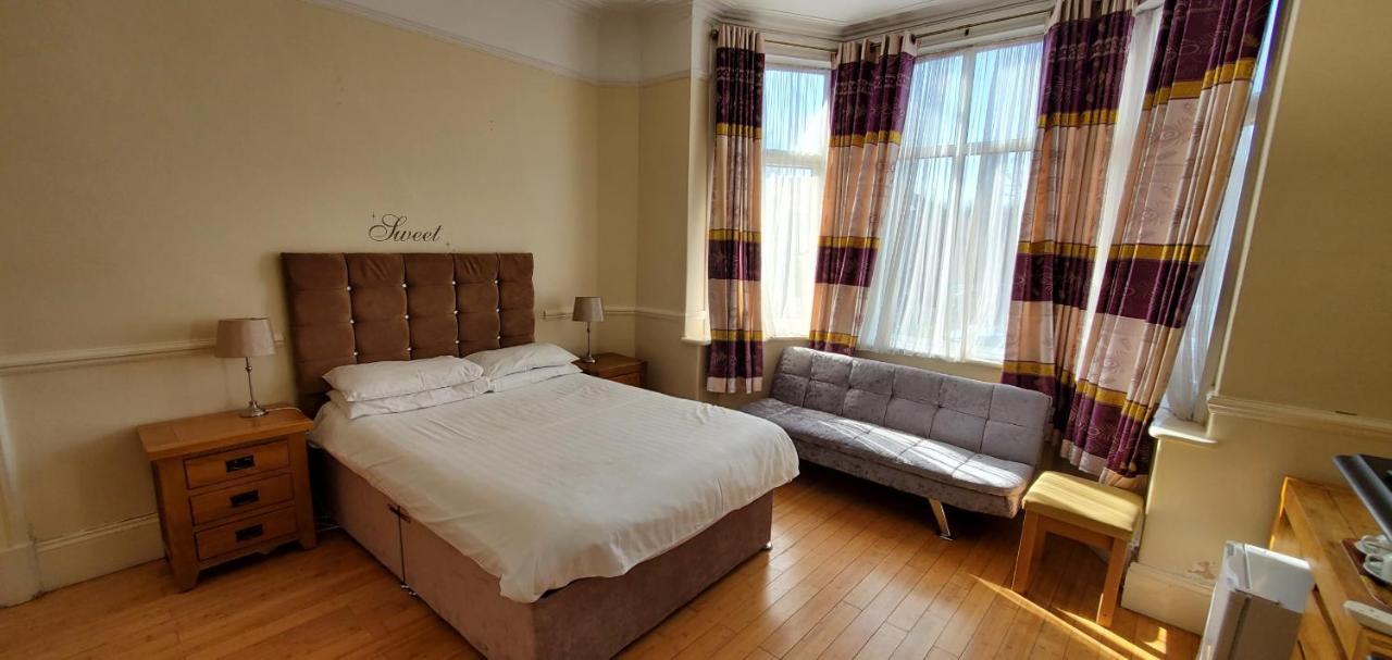 Diamonds Guest House York Buitenkant foto