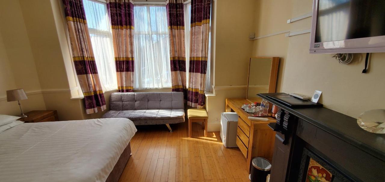 Diamonds Guest House York Buitenkant foto