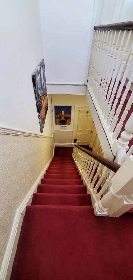 Diamonds Guest House York Buitenkant foto