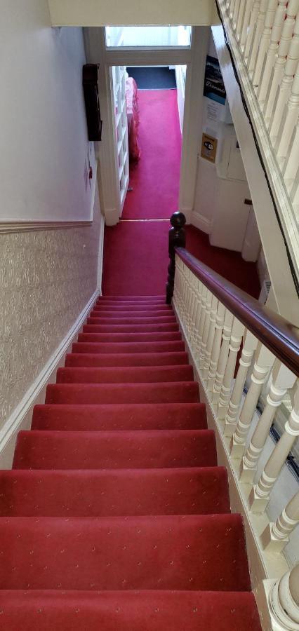 Diamonds Guest House York Buitenkant foto