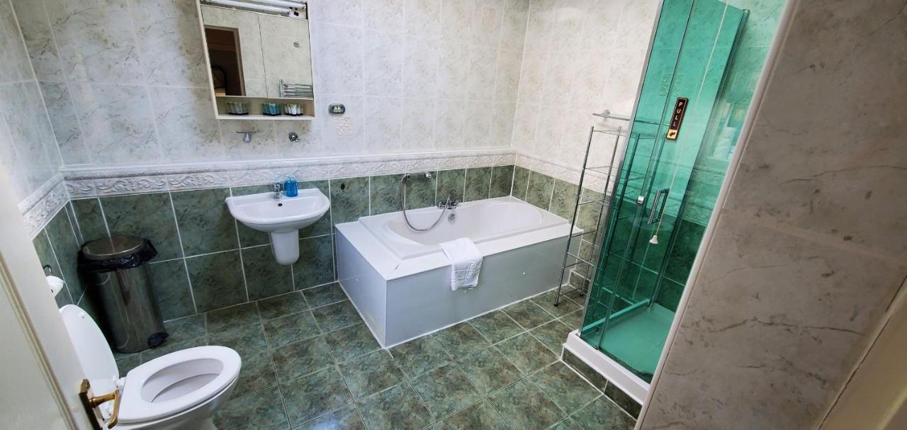 Diamonds Guest House York Buitenkant foto