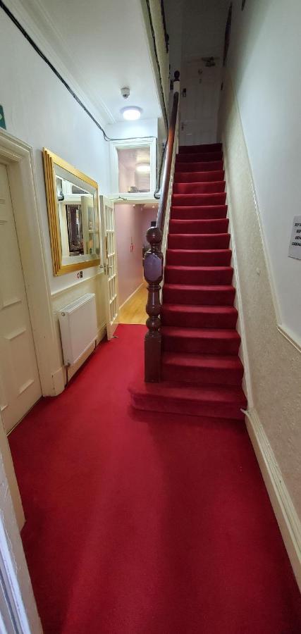 Diamonds Guest House York Buitenkant foto